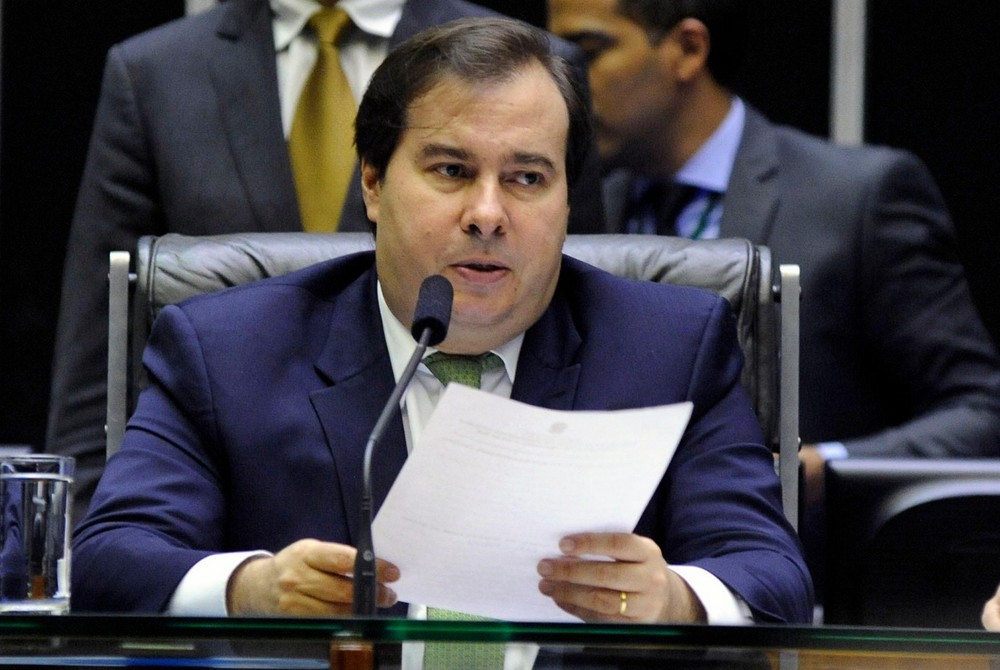 'Interferência do governo tem sempre um risco', diz Maia sobre disputa por comando na Câmara